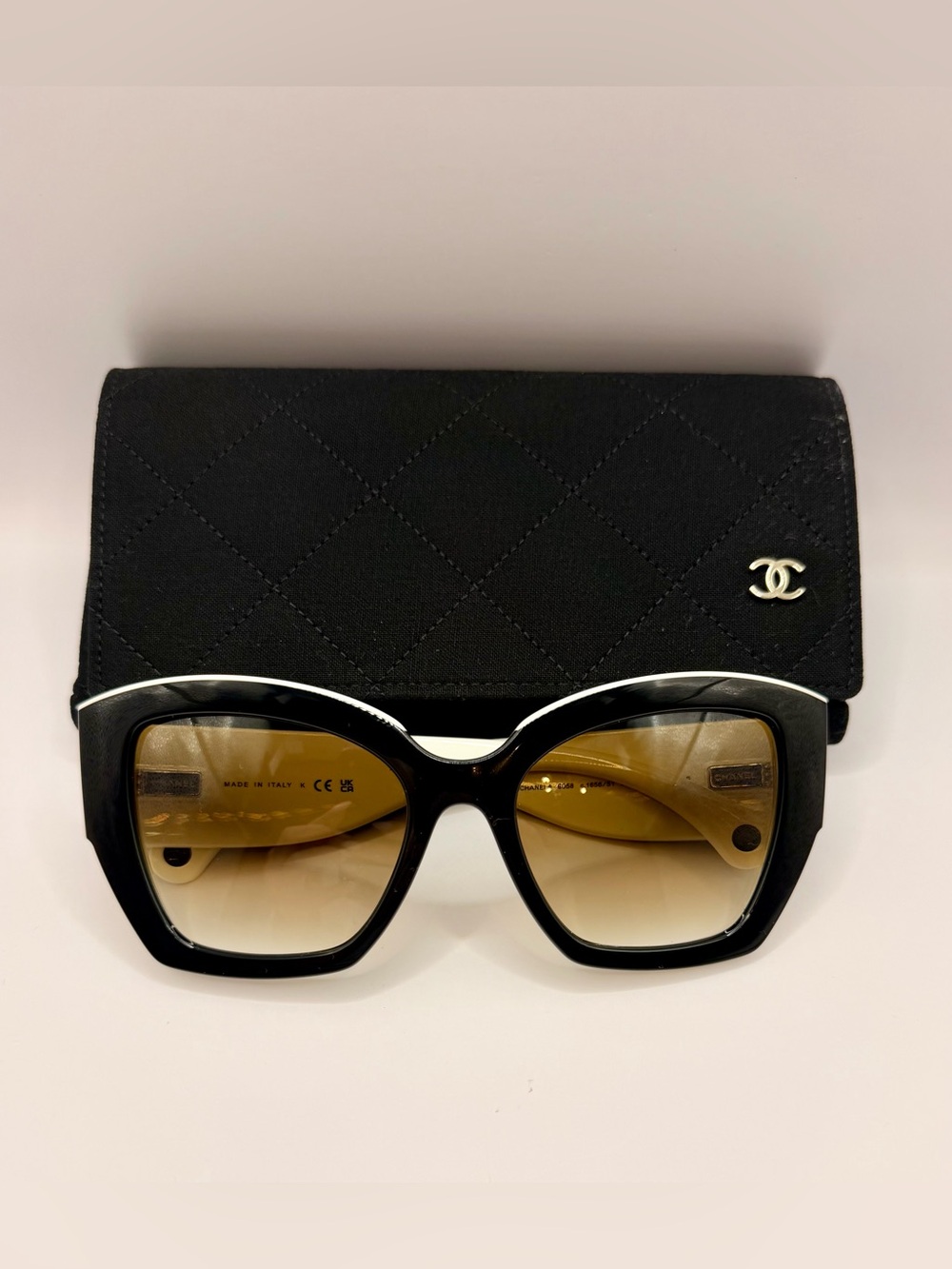 CHANEL Sunglasses - Picture 7 of 8